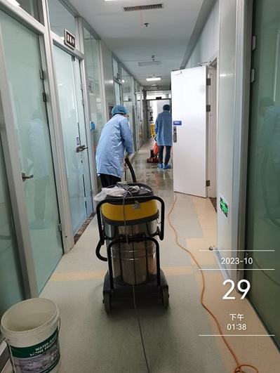 醫(yī)學(xué)化驗室地面清洗